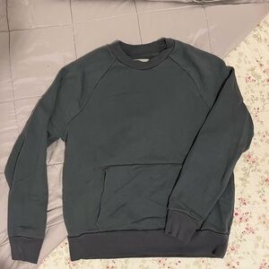 Everlane Medium Dark Grey Sweater with Pockets